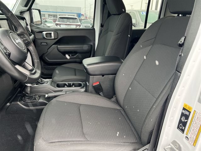 Used 2022 Jeep Gladiator Sport image 18