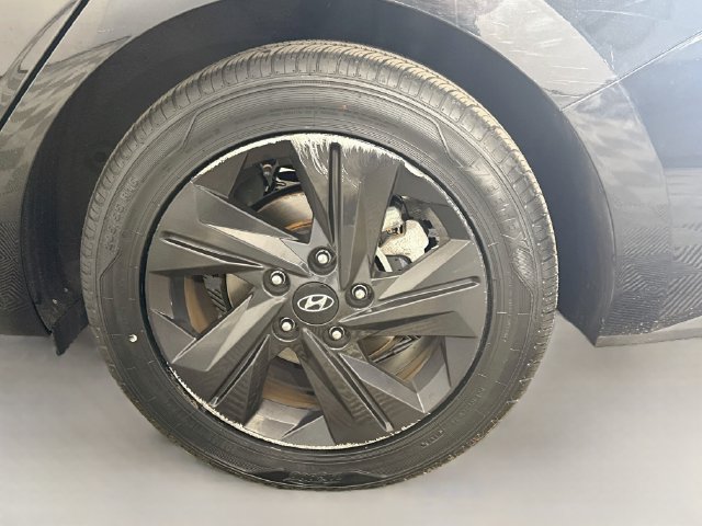 Used 2021 Hyundai Elantra SEL w/ Cargo Package FWD image 36