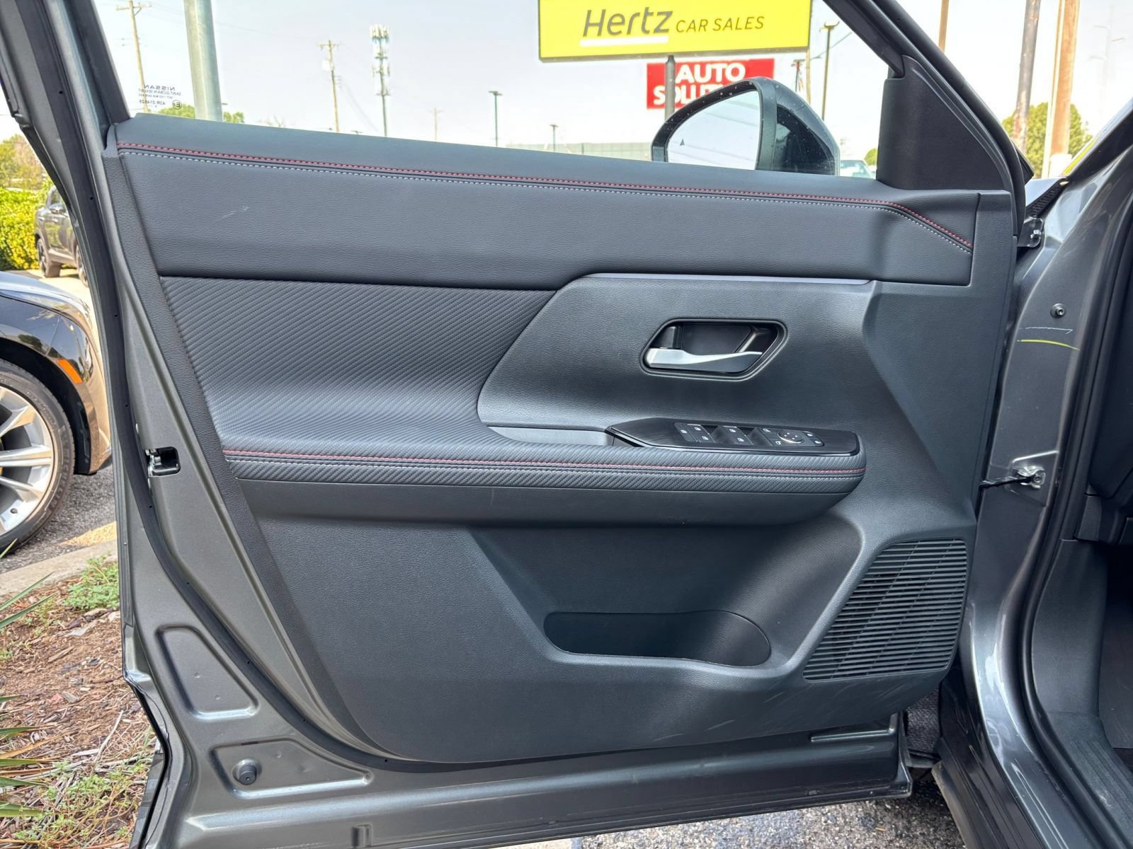 Used 2026 Nissan Kicks SR AWD/4WD image 15