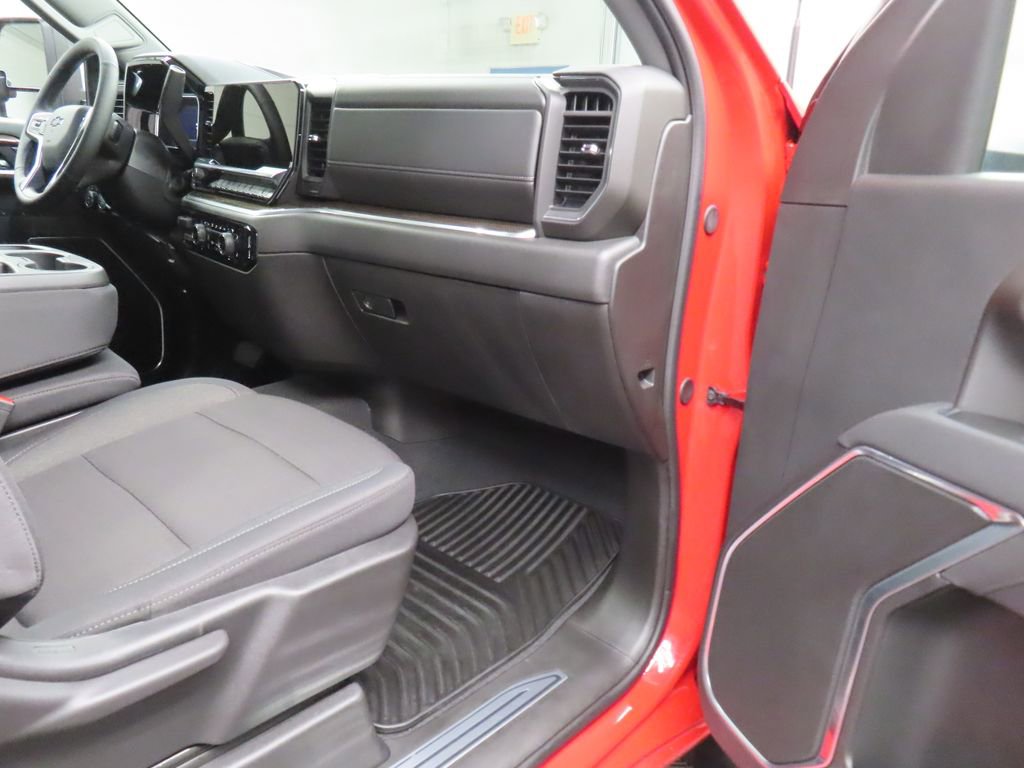 Used 2025 Chevrolet Silverado 2500 LT w/ Trail Boss Package AWD/4WD image 37