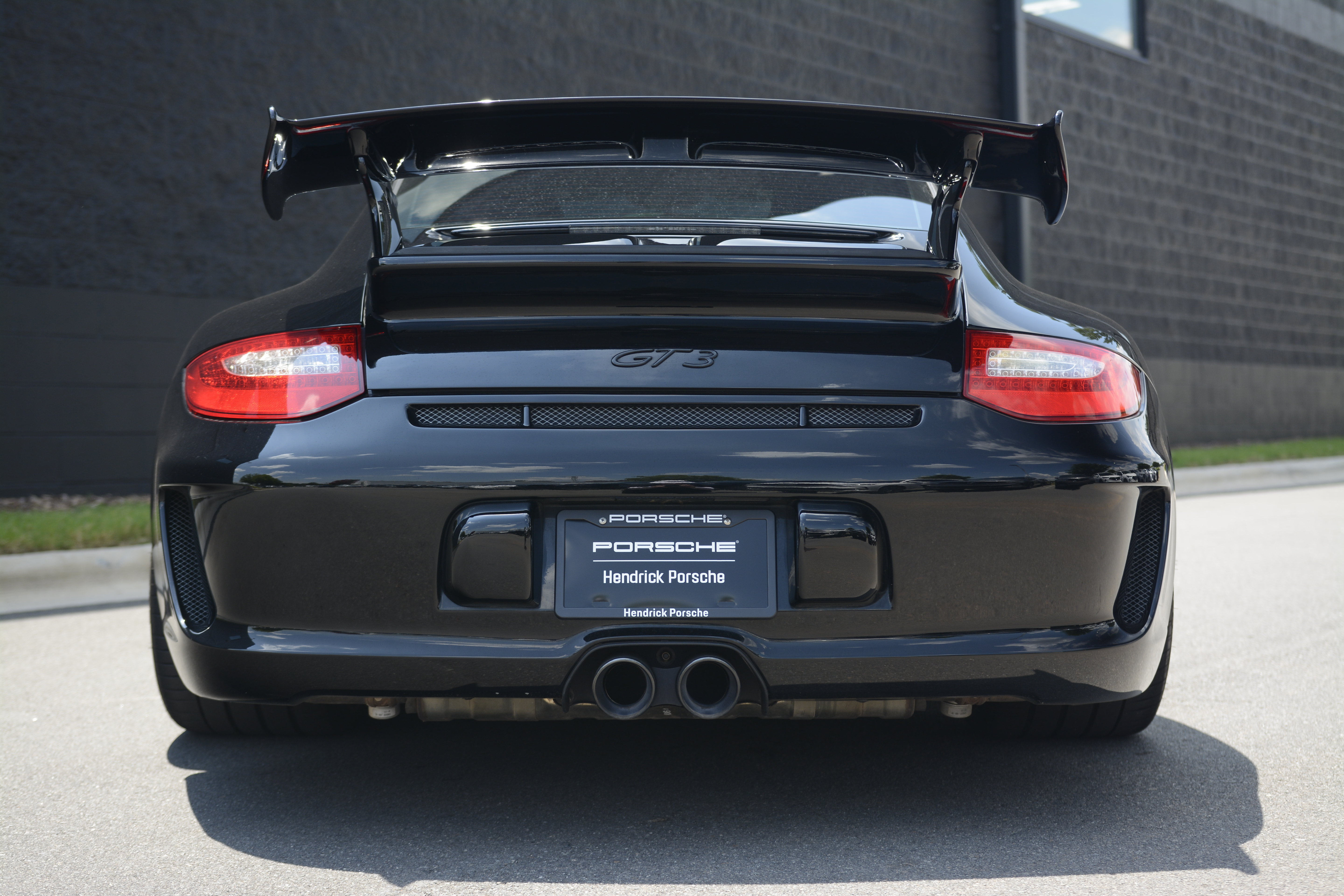 Used 2010 Porsche 911 GT3 RWD image 6