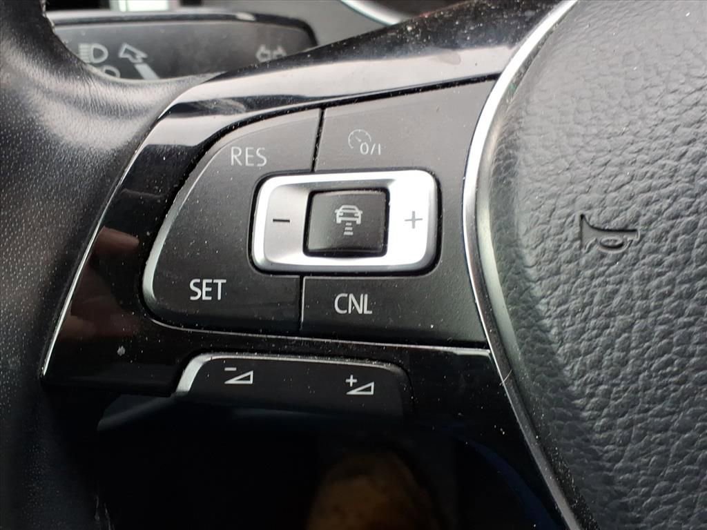 Used 2018 Volkswagen Atlas SEL w/ R-Line Package image 20