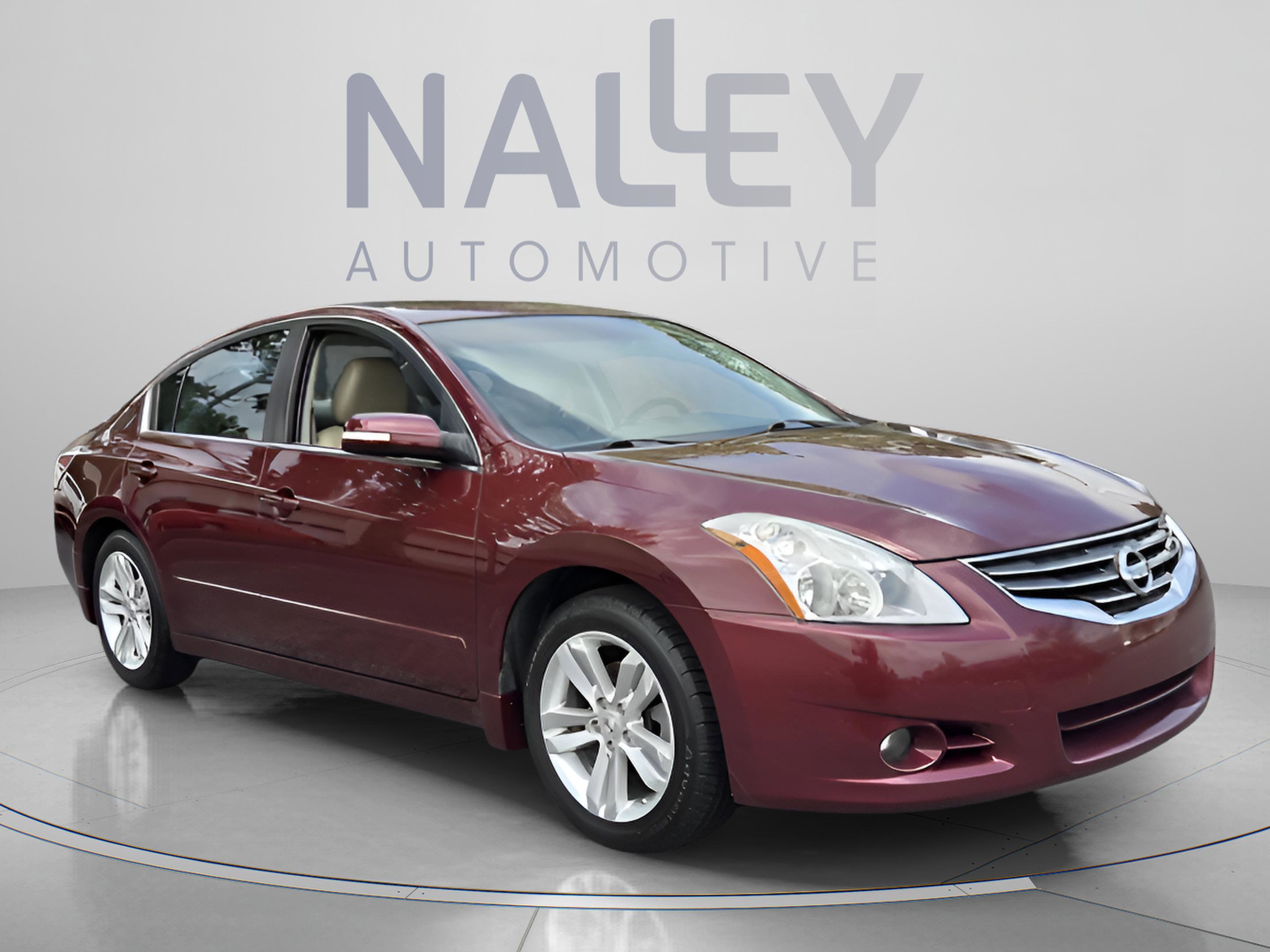 Used 2012 Nissan Altima 3.5 SR w/ Sport Pkg FWD image 7