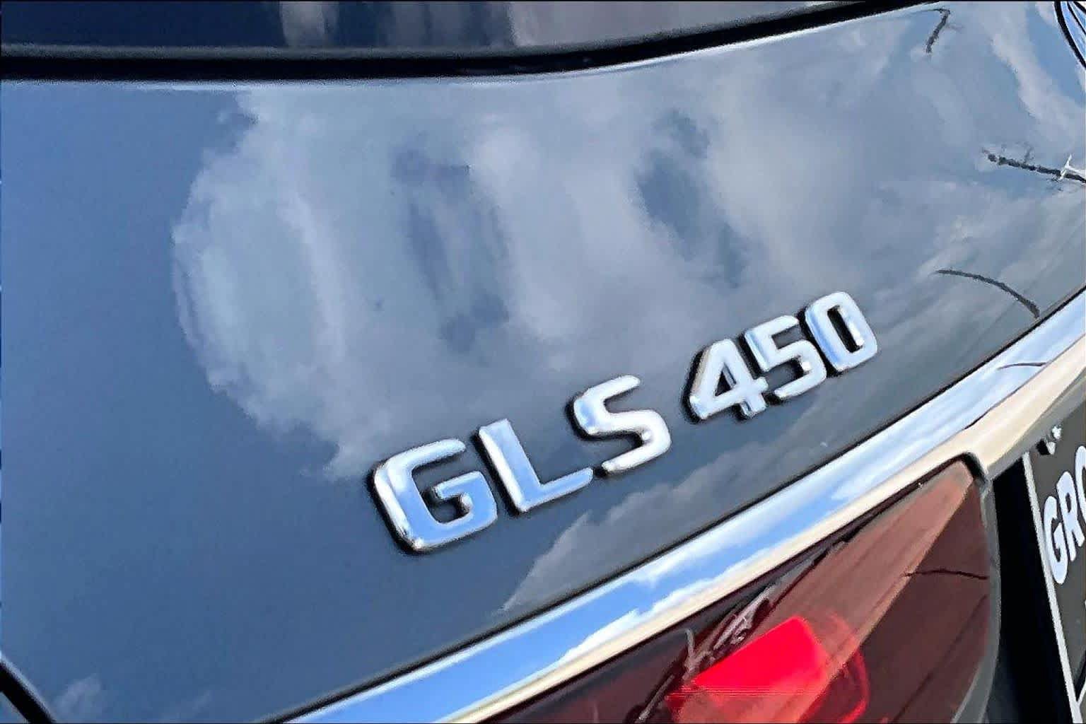 Used 2024 Mercedes-Benz GLS 450 4MATIC image 28