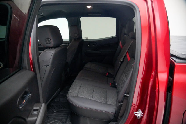 Used 2024 Chevrolet Colorado Z71 w/ Z71 Convenience Package 2 AWD/4WD image 25