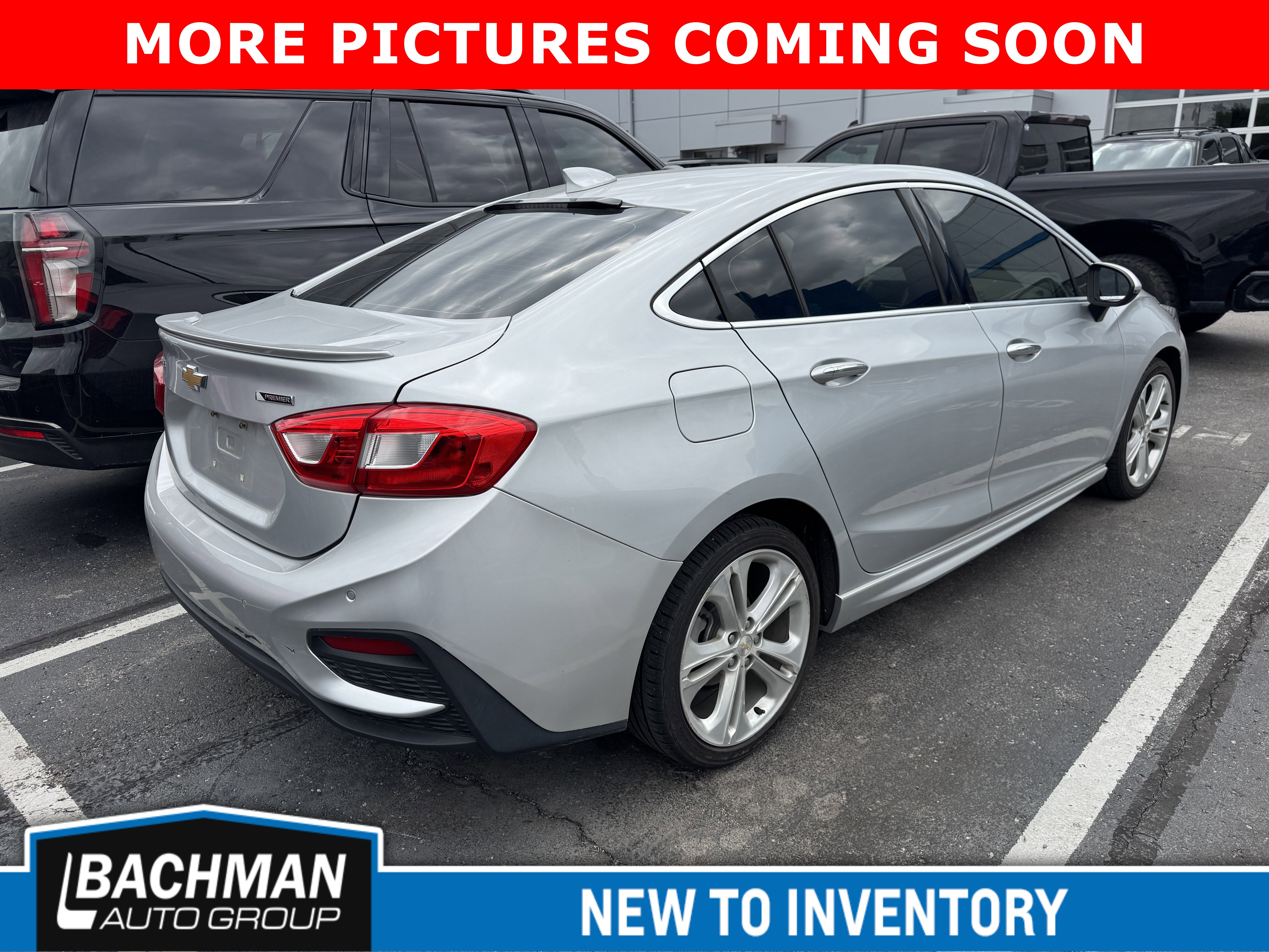Used 2017 Chevrolet Cruze Premier w/ RS Package FWD image 5