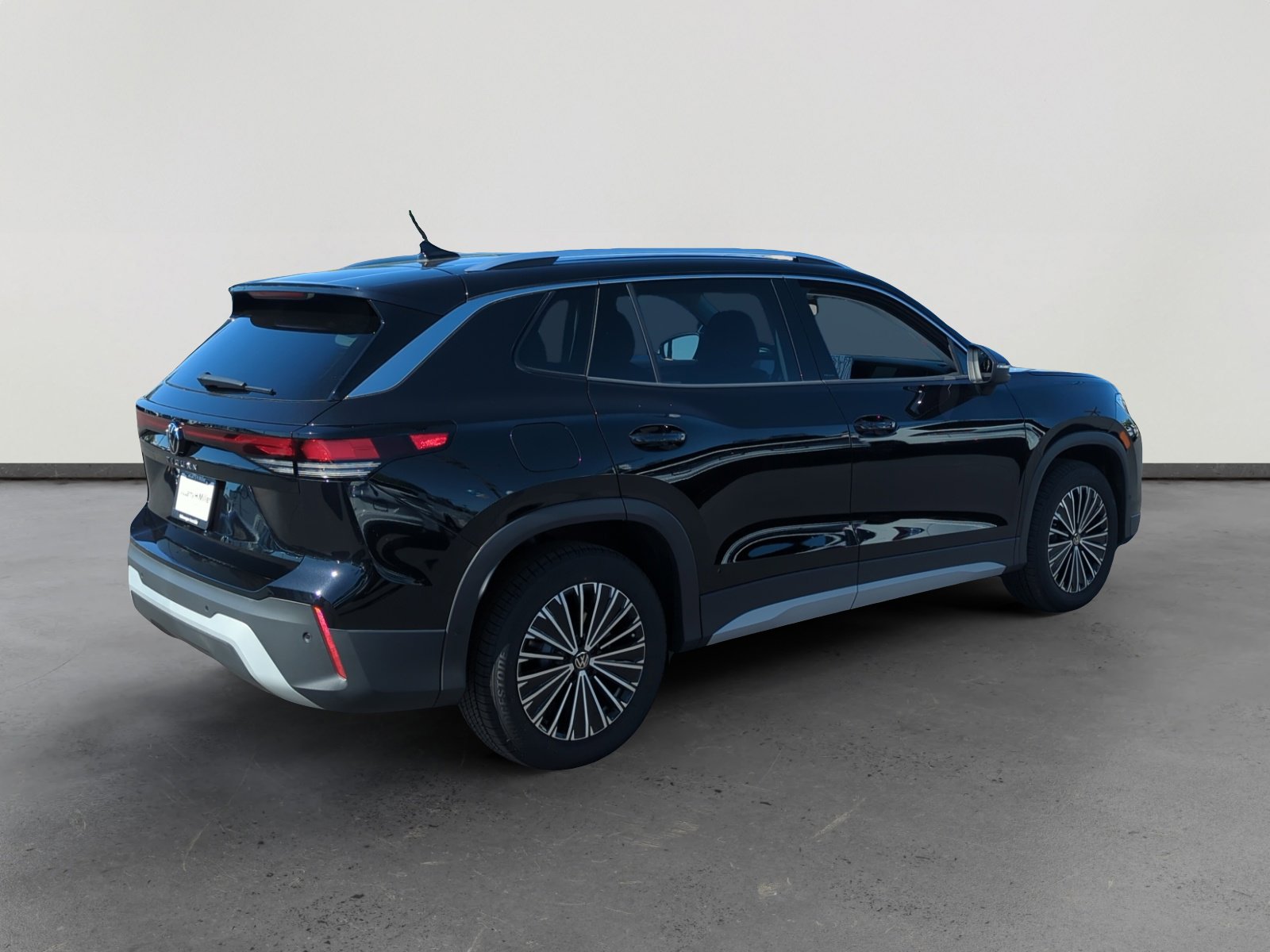 New 2025 Volkswagen Tiguan S image 5