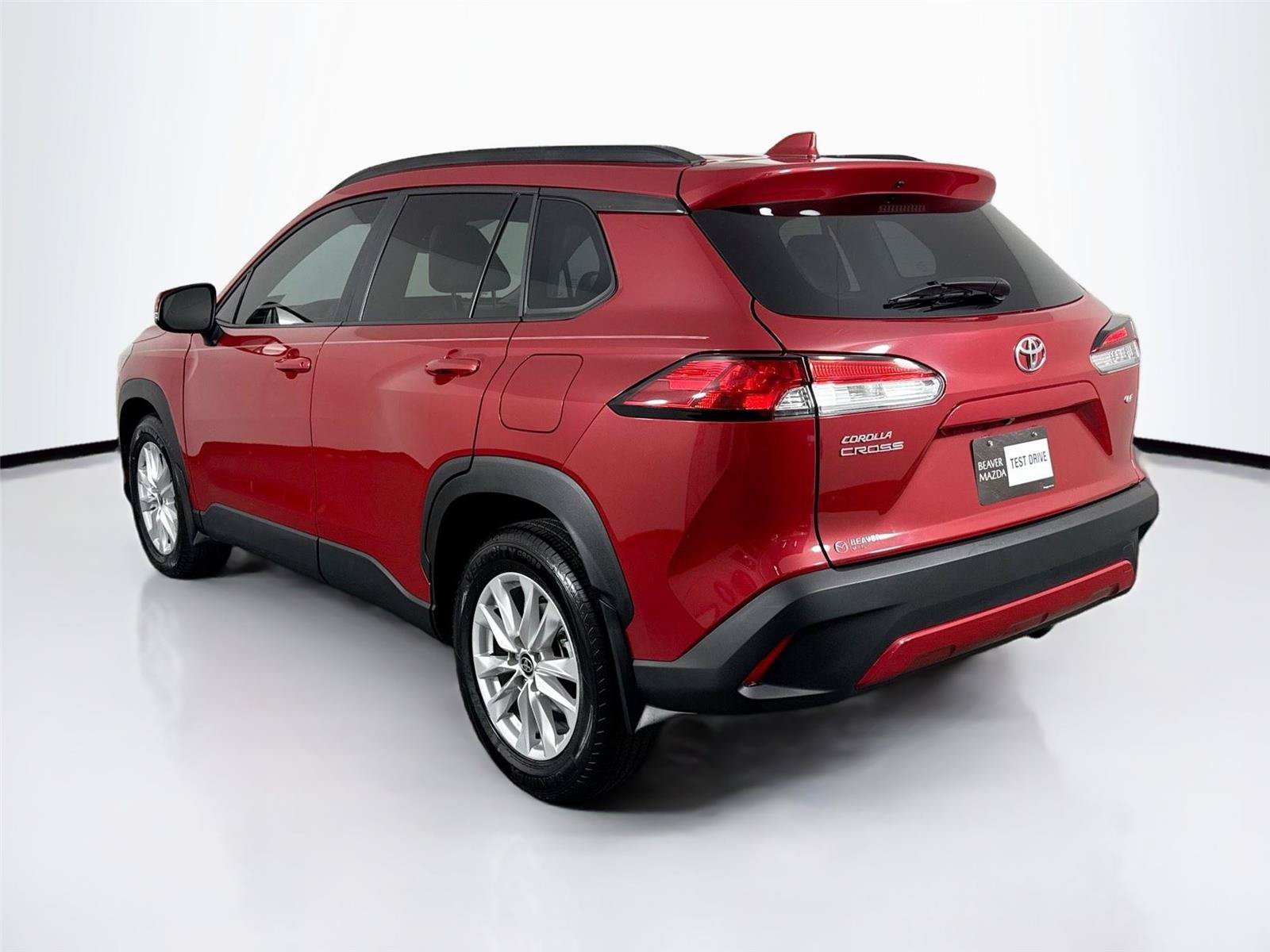 Used 2024 Toyota Corolla Cross LE w/ Moonroof Package FWD image 12