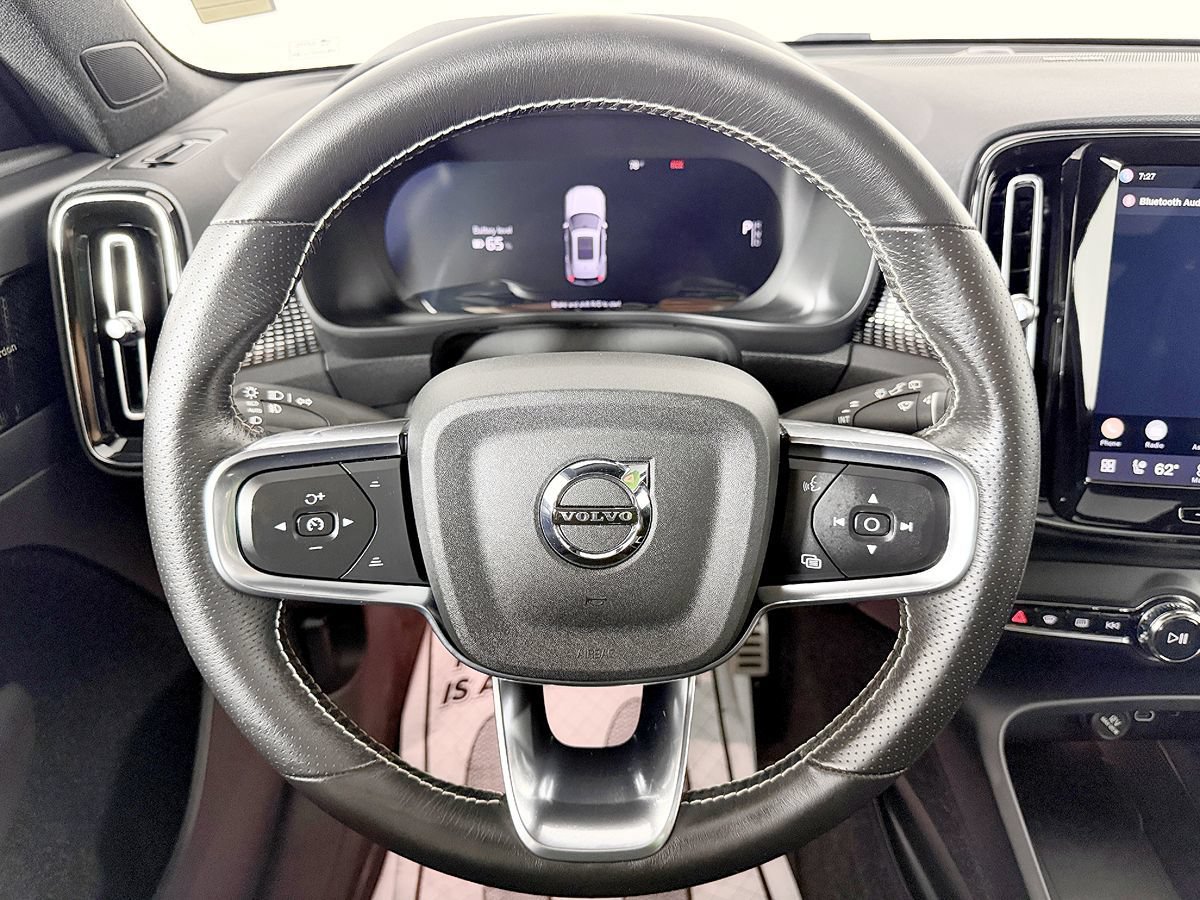 Used 2021 Volvo XC40 P8 Recharge w/ Advanced Package AWD/4WD image 40