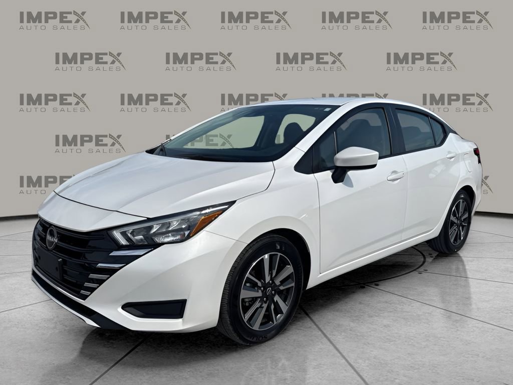 Used 2025 Nissan Versa SV image 1