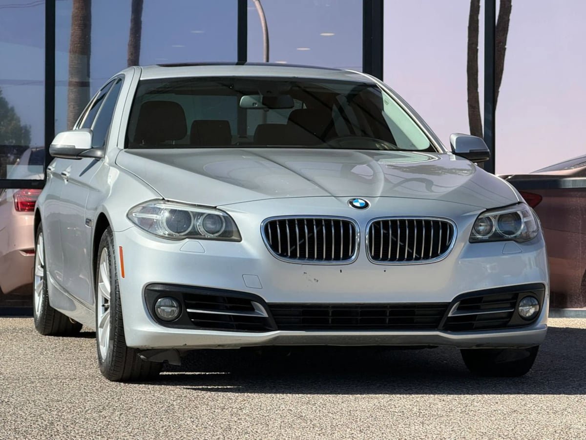 Used 2015 BMW 528i Sedan RWD image 18