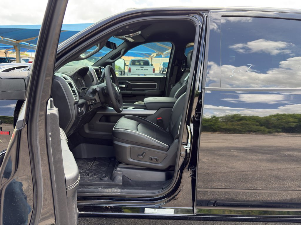 New 2026 RAM 3500 Laramie AWD/4WD image 9