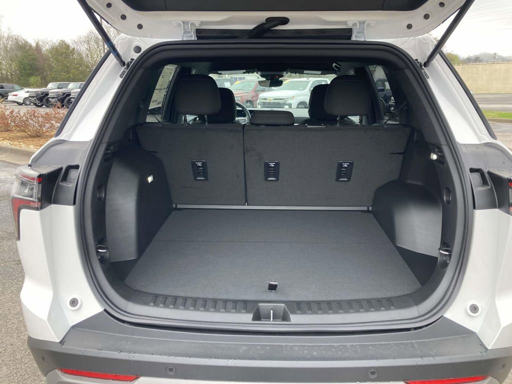 New 2026 Chevrolet Equinox LT image 11