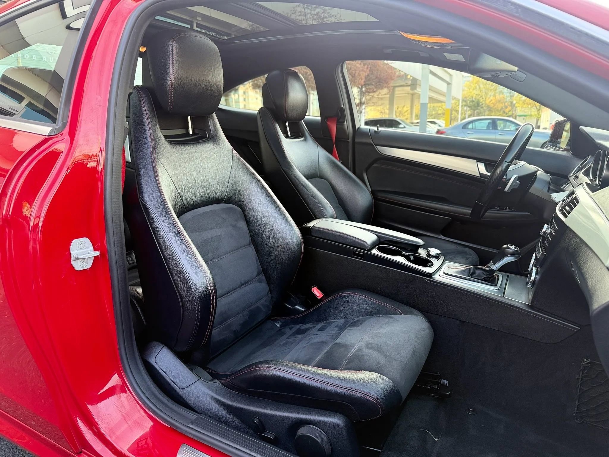 Used 2014 Mercedes-Benz C 250 Coupe image 28