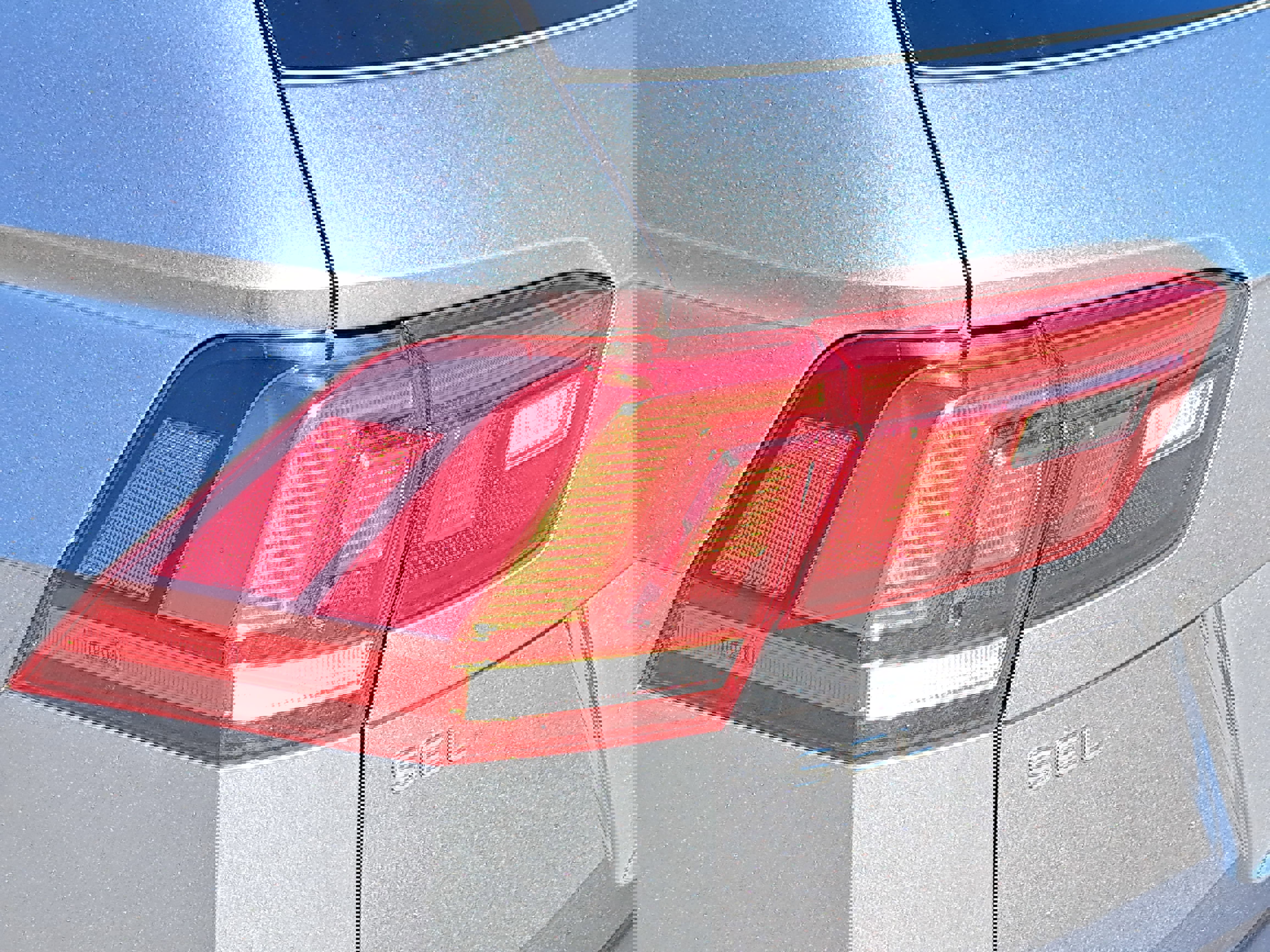 Certified 2024 Volkswagen Tiguan SEL R-Line image 33