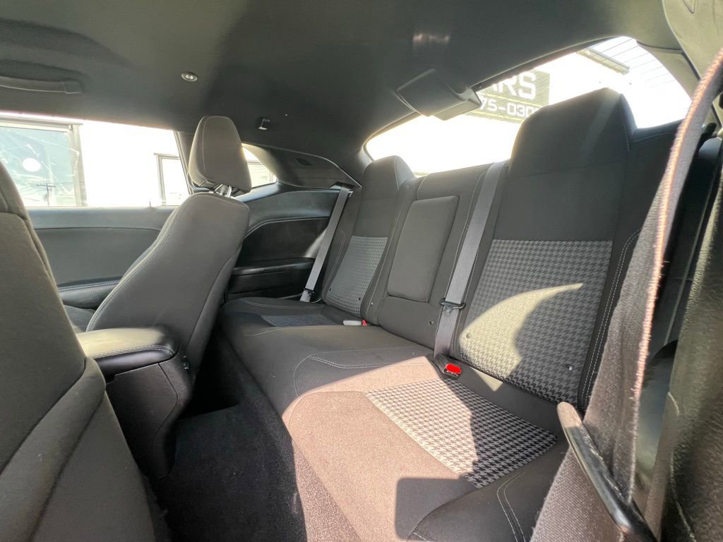 Used 2020 Dodge Challenger SXT image 13
