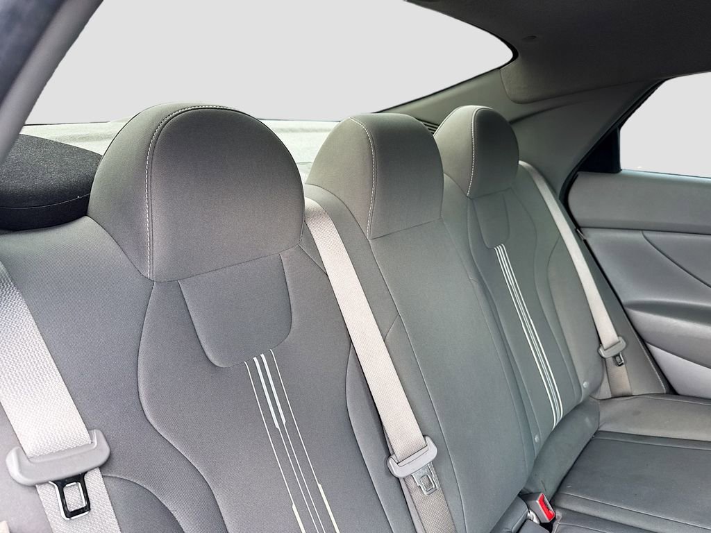 Used 2024 Hyundai Elantra SEL FWD image 24