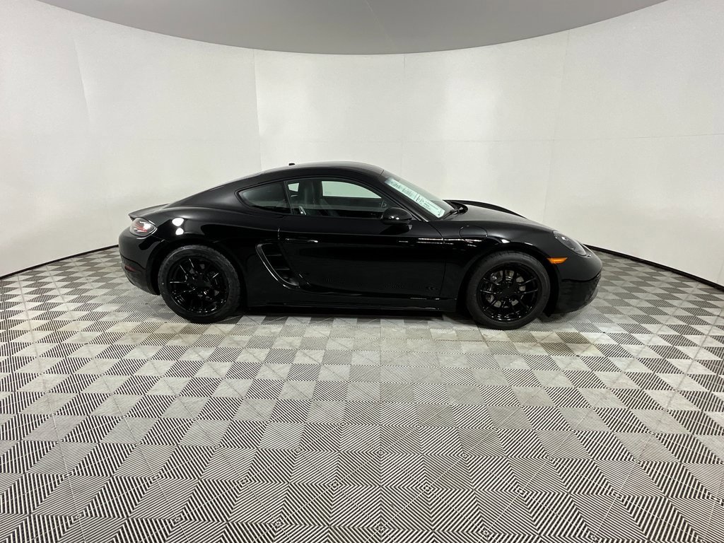 Used 2024 Porsche 718 Cayman image 5