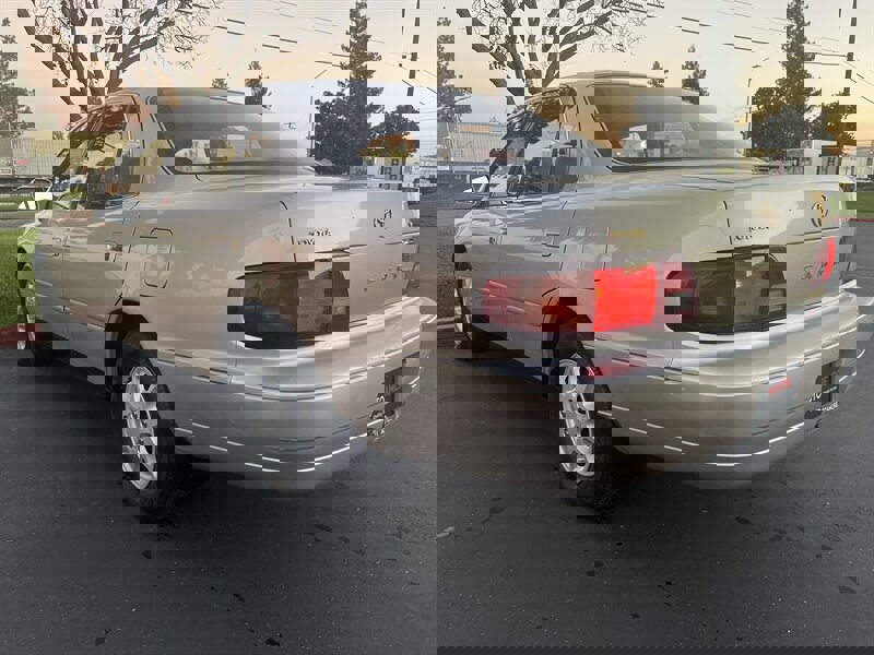 Used 1995 Toyota Camry XLE image 10