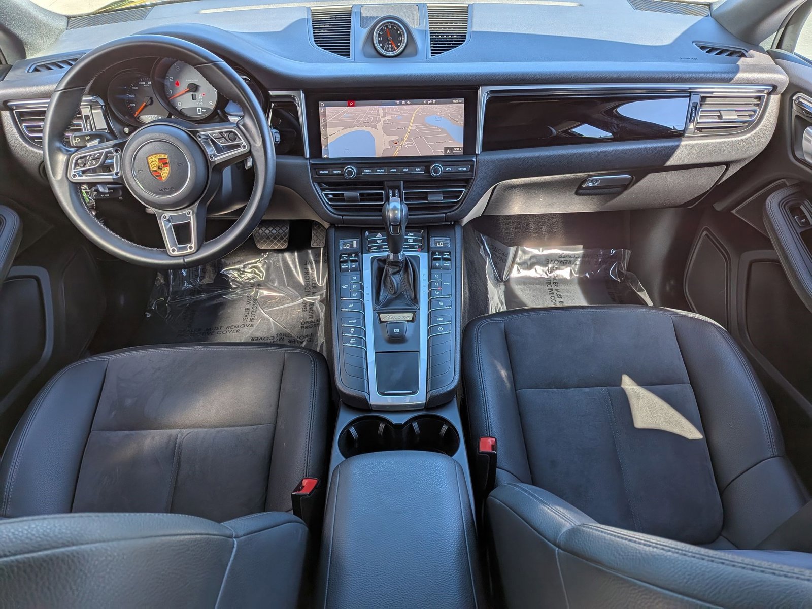 Used 2021 Porsche Macan S image 24