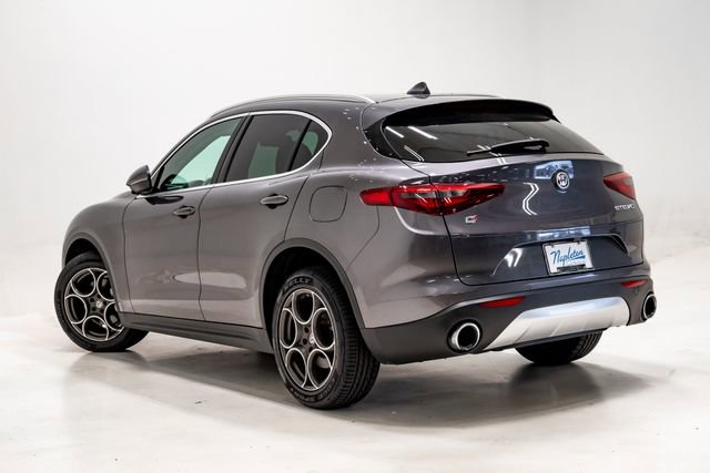 Used 2019 Alfa Romeo Stelvio AWD image 22