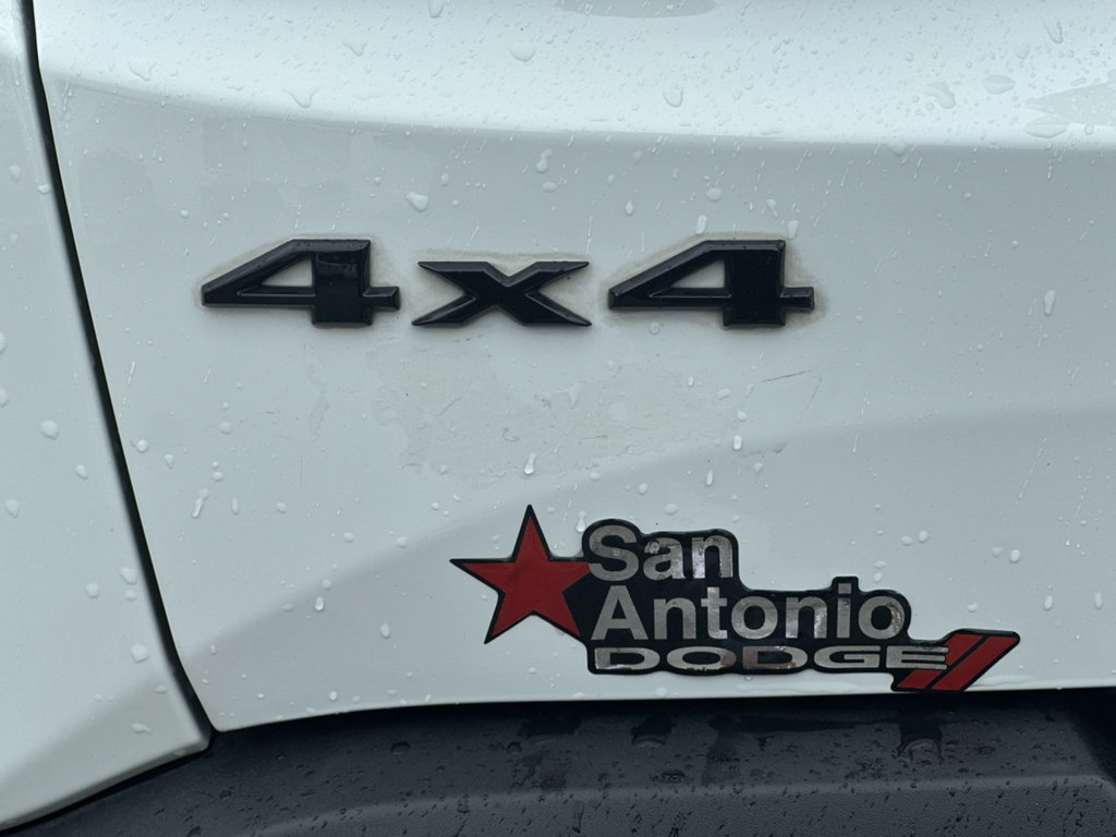 Certified 2023 Jeep Renegade Latitude AWD/4WD image 46