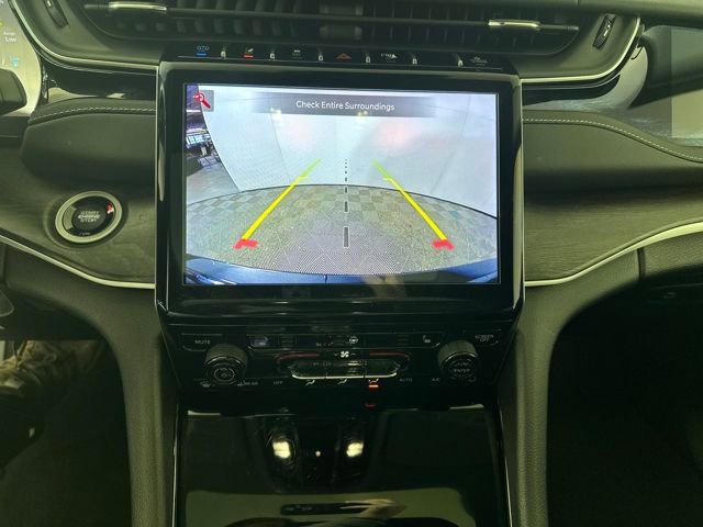 Used 2023 Jeep Grand Cherokee 4WD 4xe image 22