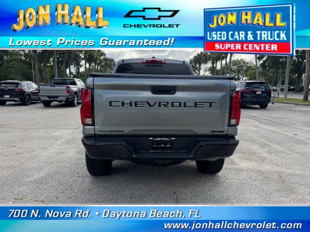Used 2025 Chevrolet Colorado ZR2 w/ Midnight Edition AWD/4WD image 10