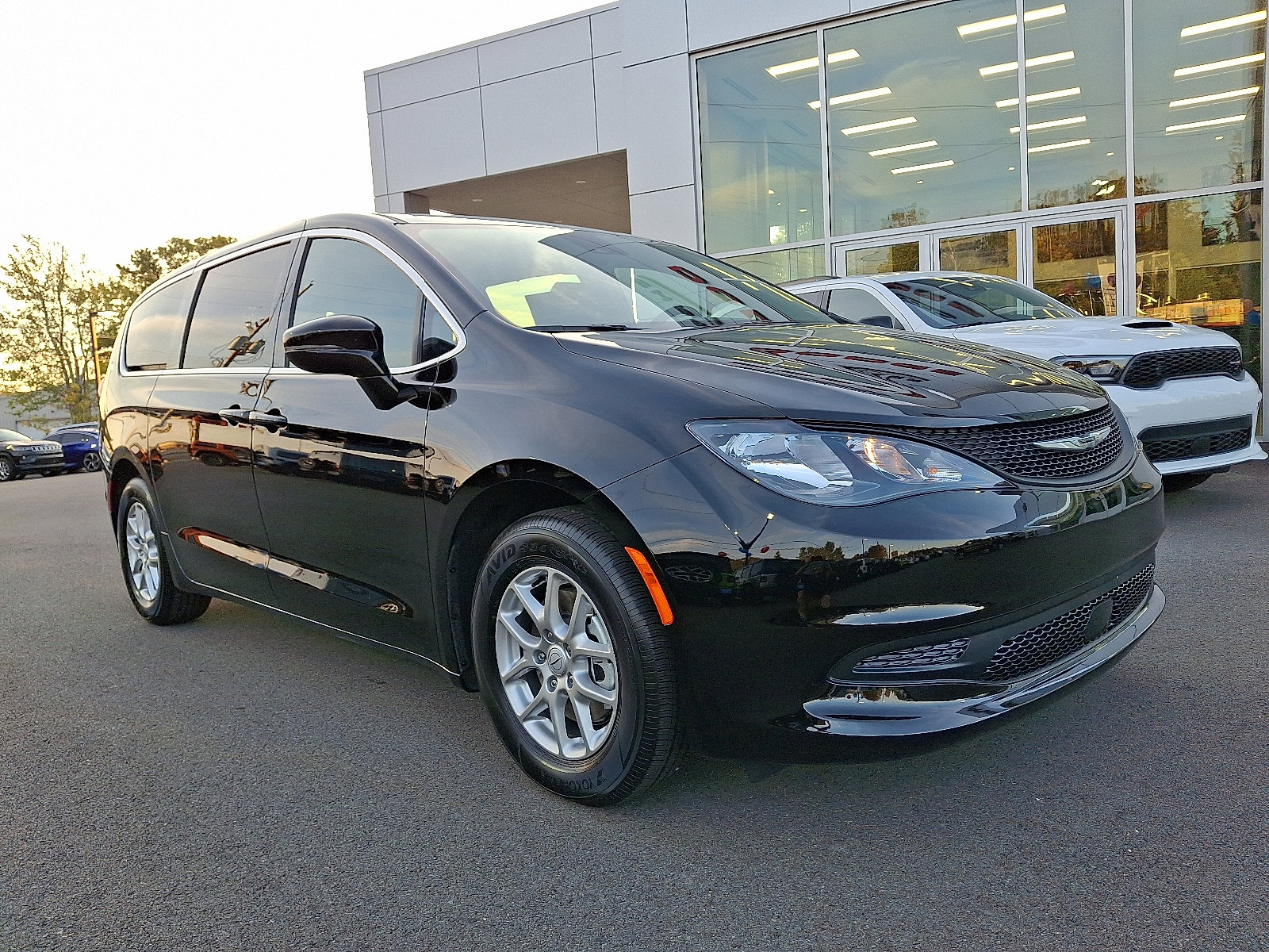 New 2026 Chrysler Voyager LX