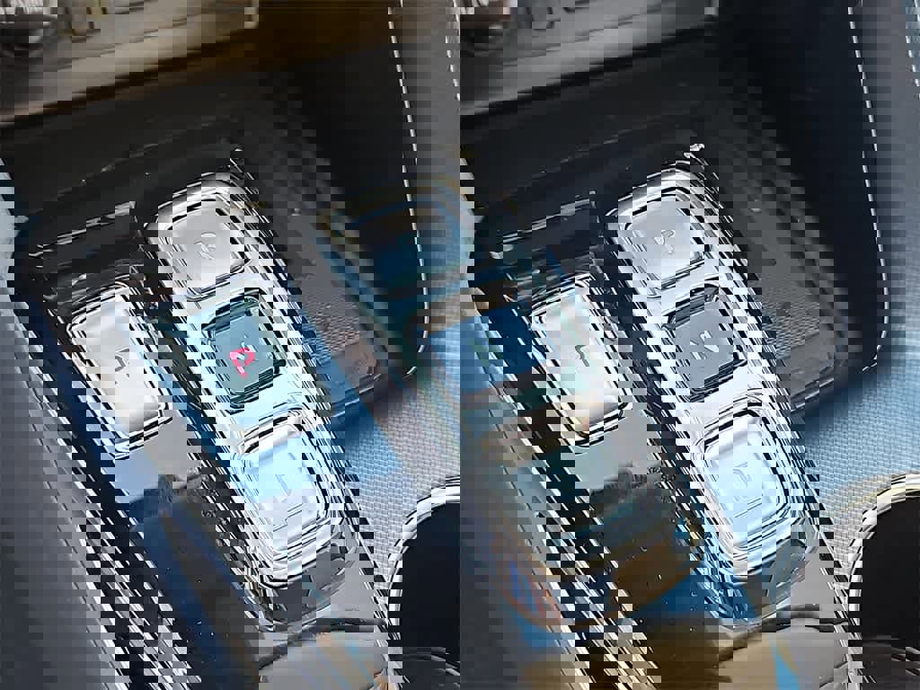 Used 2022 Hyundai Sonata Limited w/ Winter Weather Package image 15