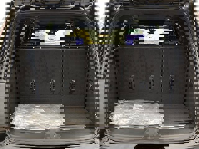 Certified 2026 Cadillac Escalade Platinum Sport image 33