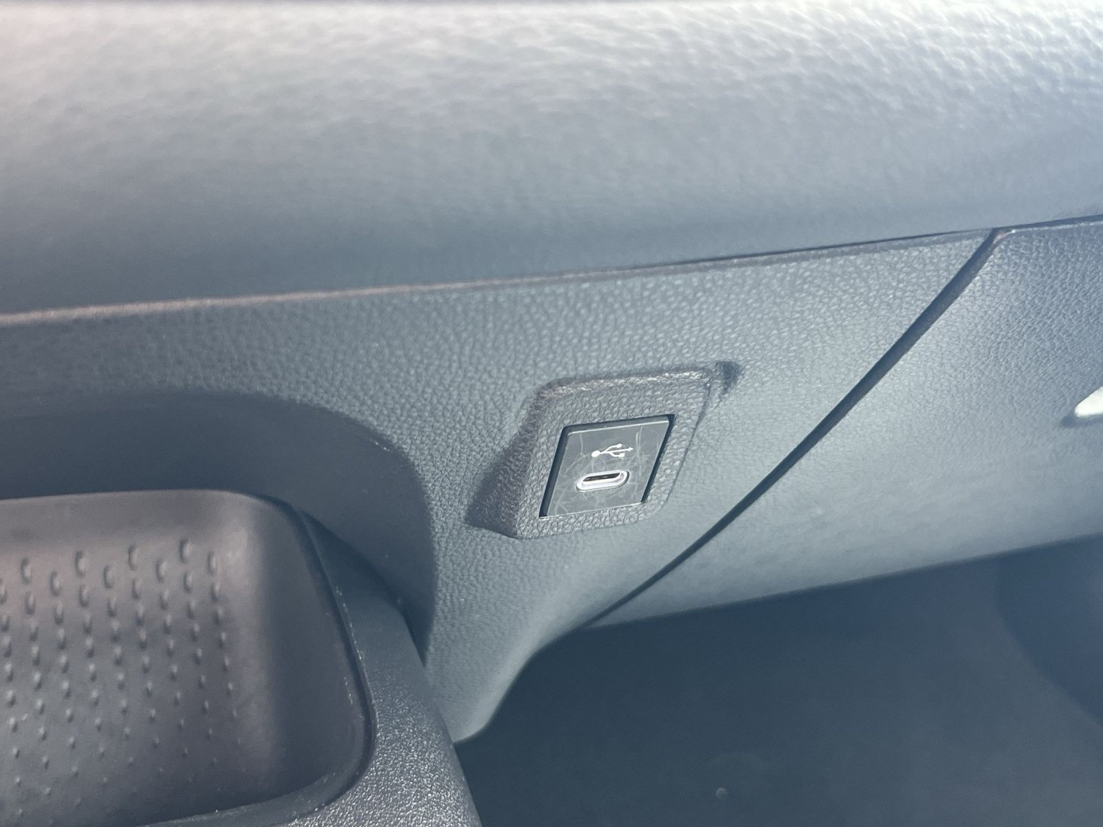 Used 2026 Toyota Corolla LE FWD image 29