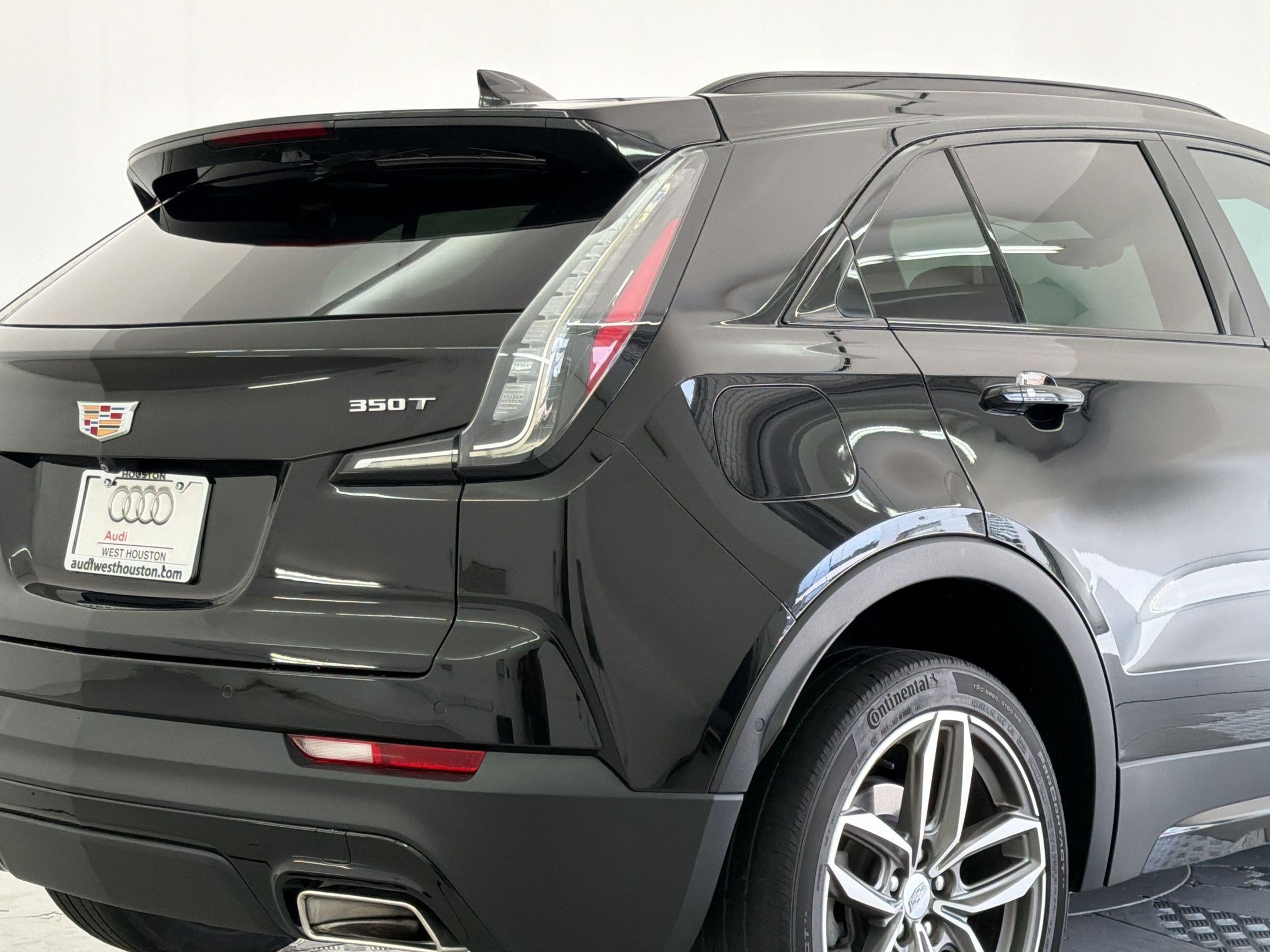 Used 2022 Cadillac XT4 Sport w/ Comfort Package FWD image 28