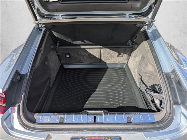 Used 2017 Porsche Panamera 4S image 6