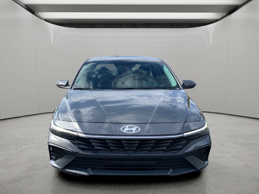 Used 2026 Hyundai Elantra SE FWD image 8