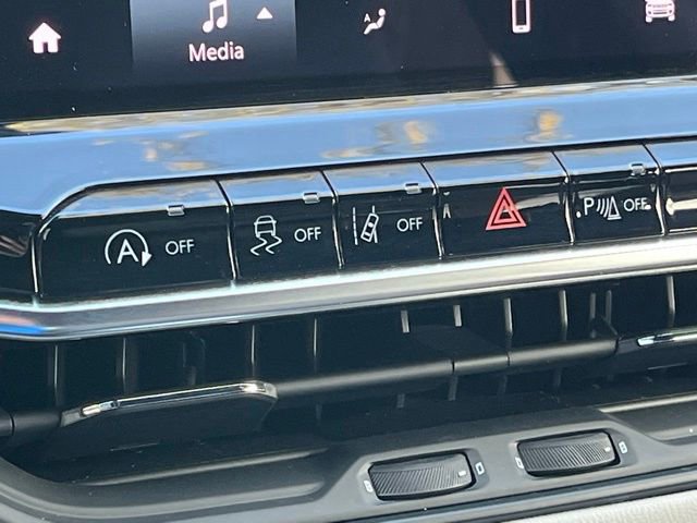 Used 2024 Jeep Compass Limited AWD/4WD image 35