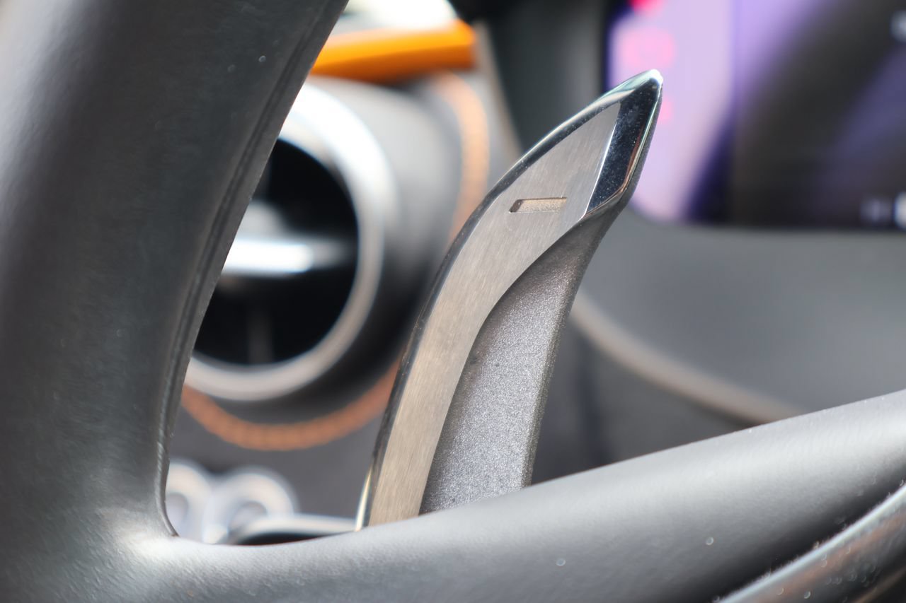 Used 2025 McLaren 750S Spider RWD image 24