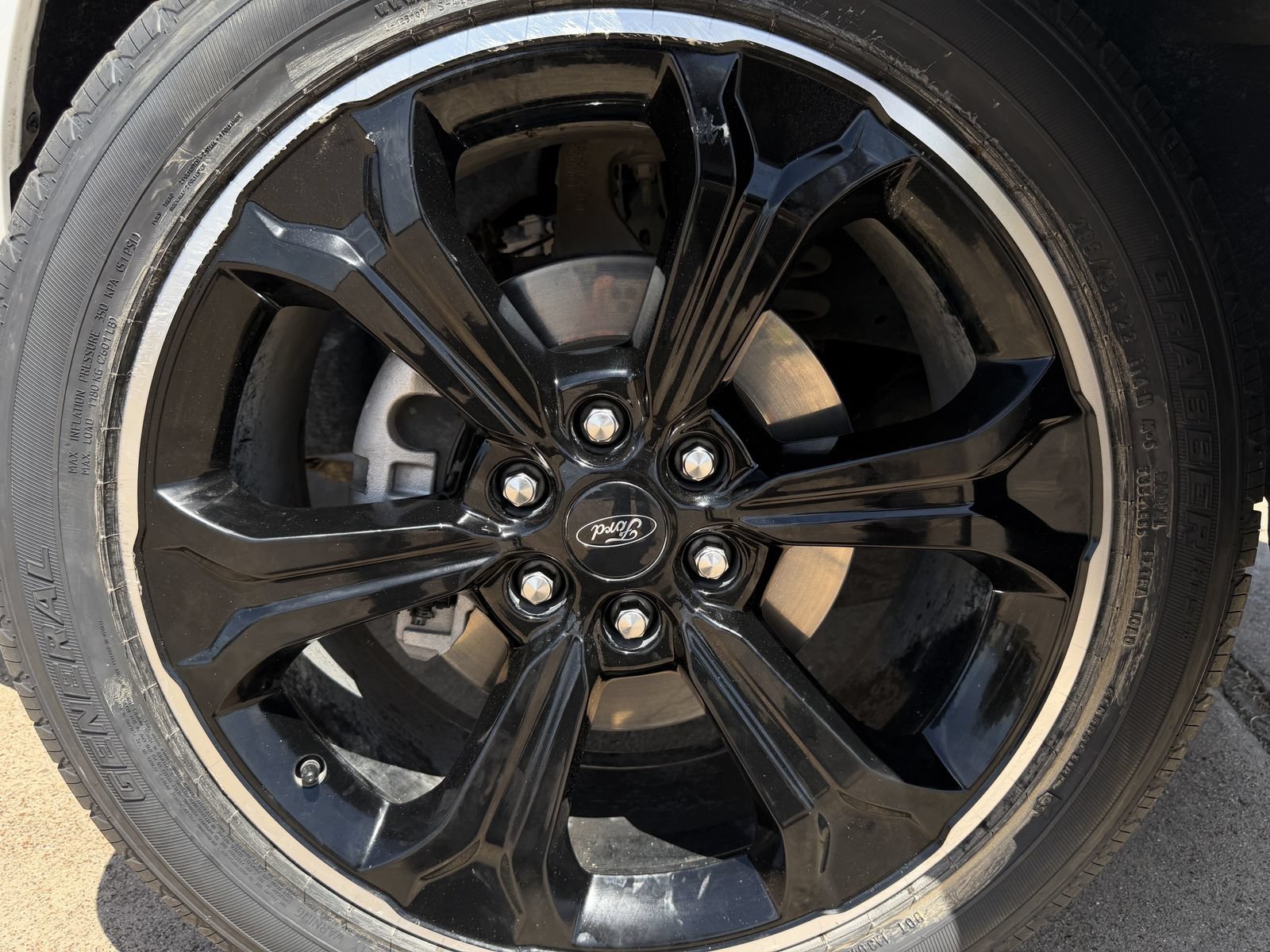 Used 2023 Ford Expedition Limited AWD/4WD image 10