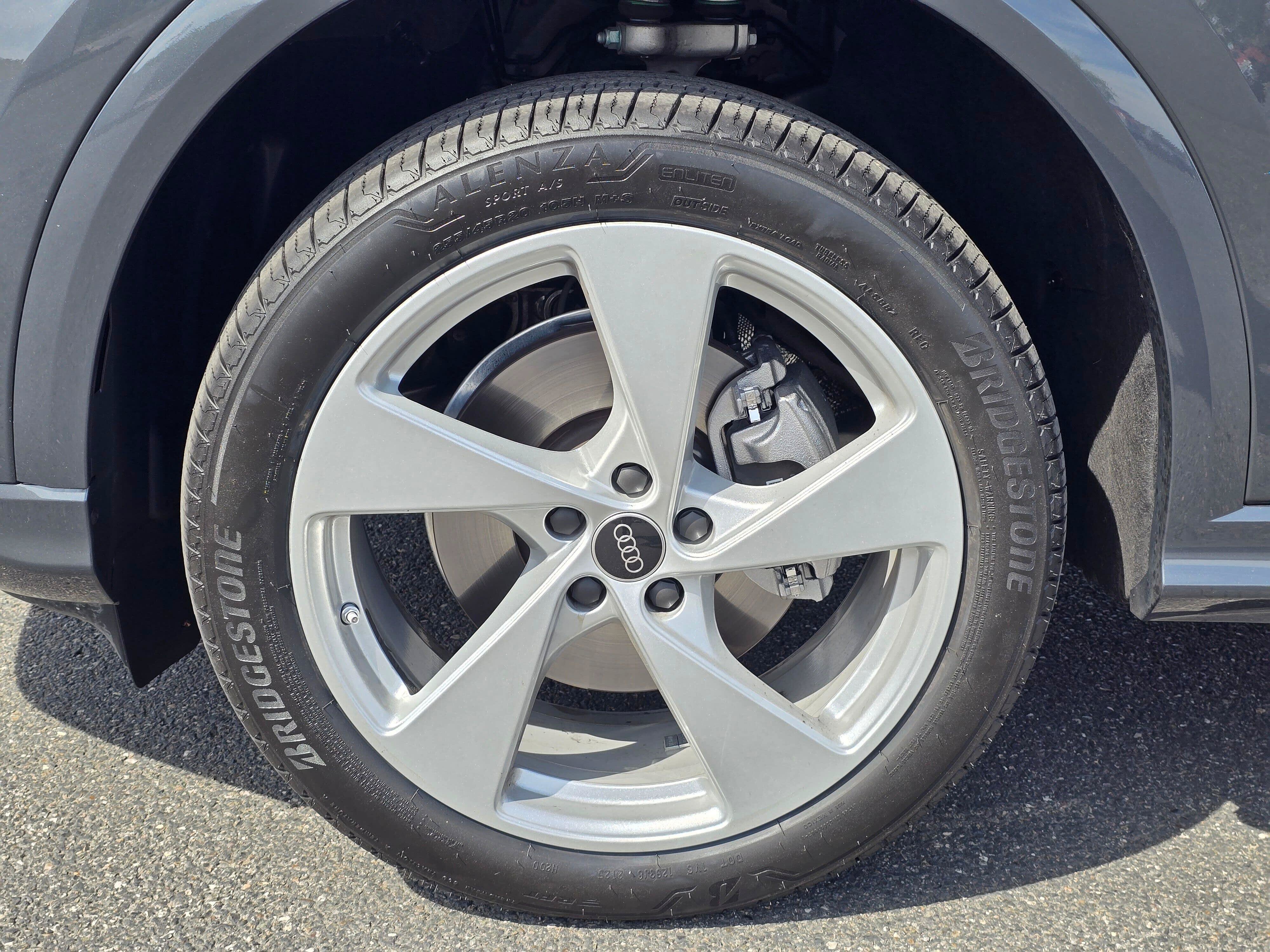 Certified 2025 Audi Q5 Premium Plus w/ Premium Plus AWD/4WD image 8