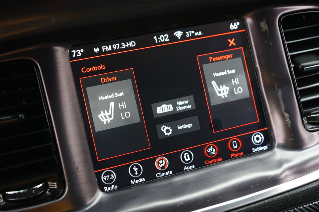 Used 2018 Dodge Charger R/T w/ Blacktop Package image 19