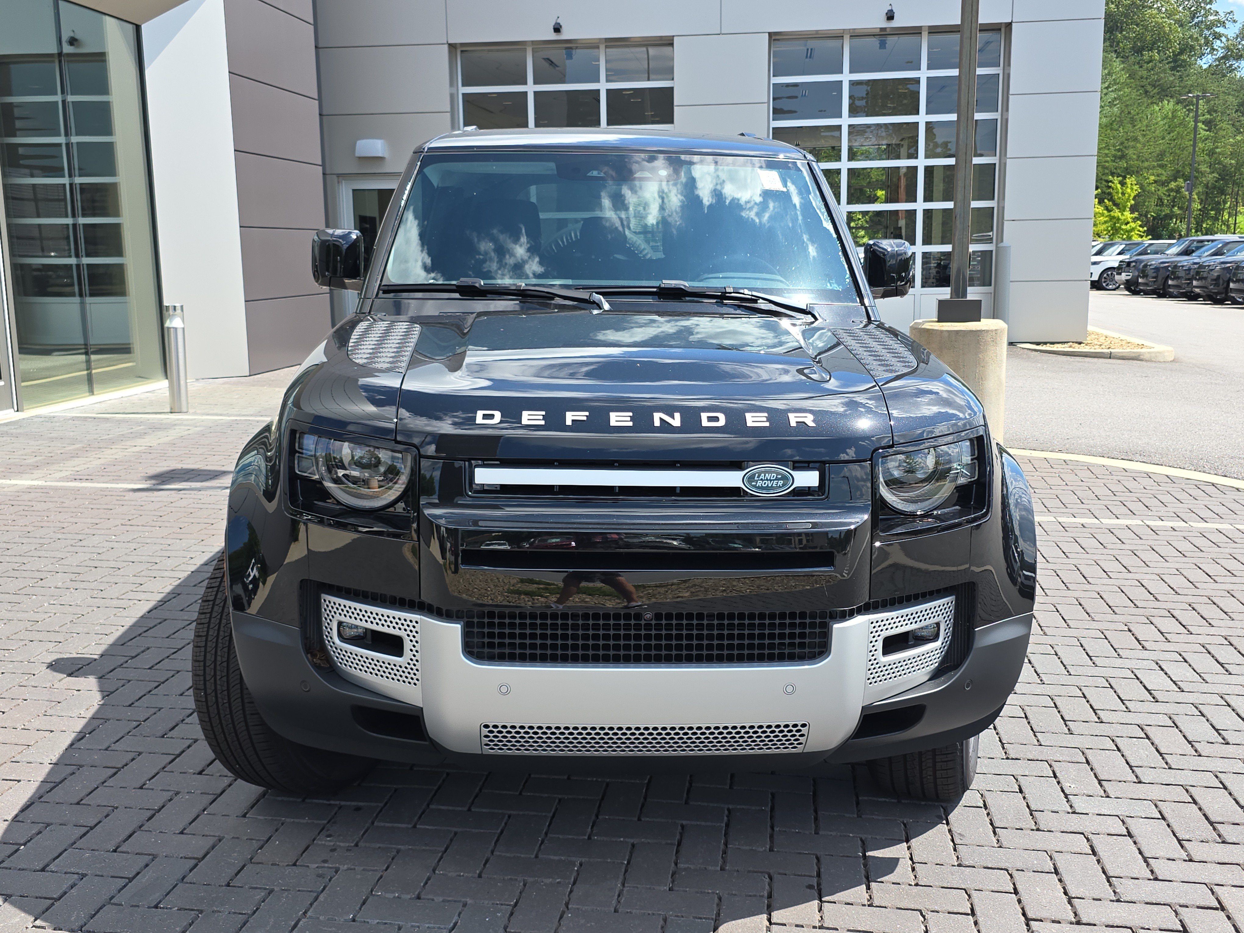 Certified 2025 Land Rover Defender 110 S AWD/4WD image 2