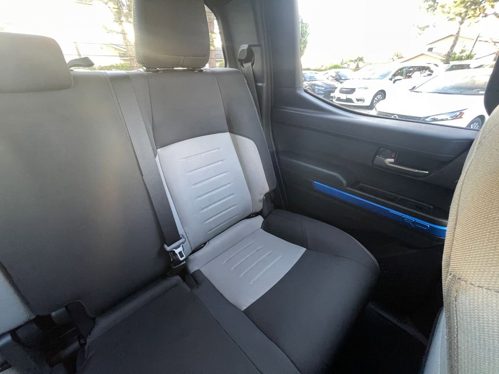 Used 2025 Toyota Tacoma TRD Off-Road image 33