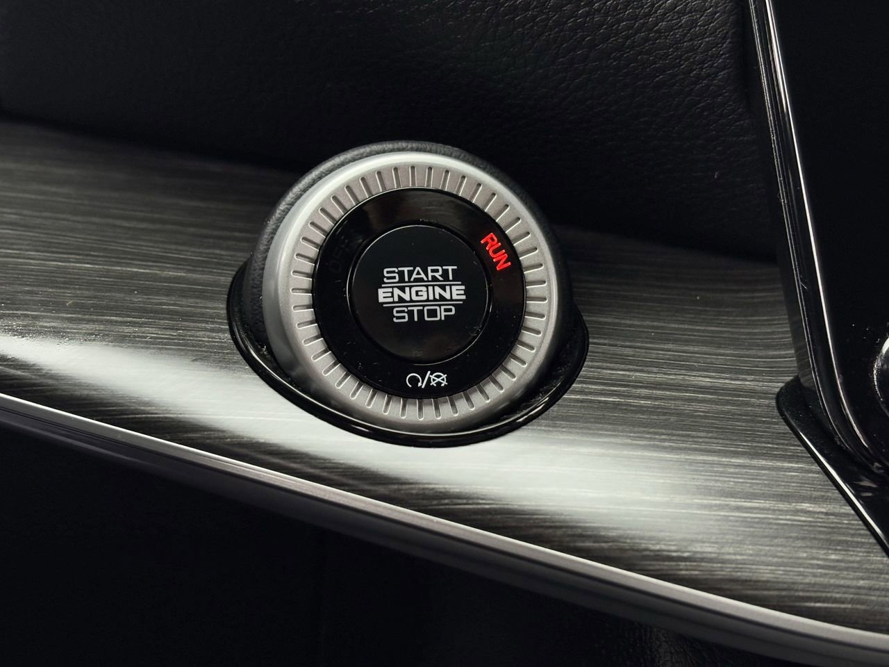 Used 2024 Jeep Wagoneer L Series II image 18