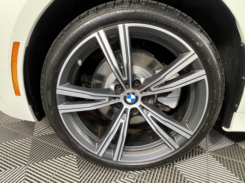 Certified 2024 BMW 330i xDrive Sedan w/ Convenience Package AWD/4WD image 12
