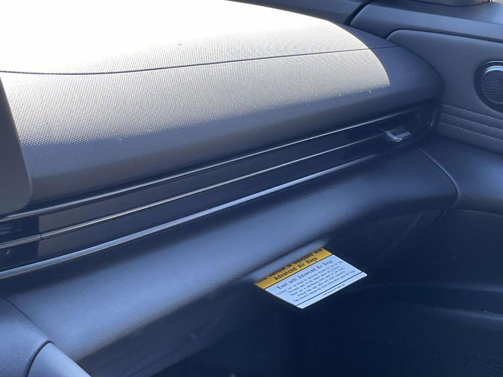 New 2026 Hyundai Elantra Sport image 30