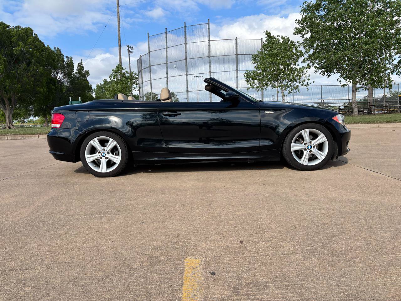 Used 2009 BMW 128i Convertible RWD image 20