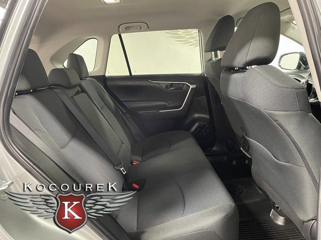 Used 2022 Toyota RAV4 LE AWD/4WD image 21