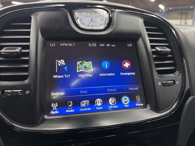 Used 2015 Chrysler 300 S image 19