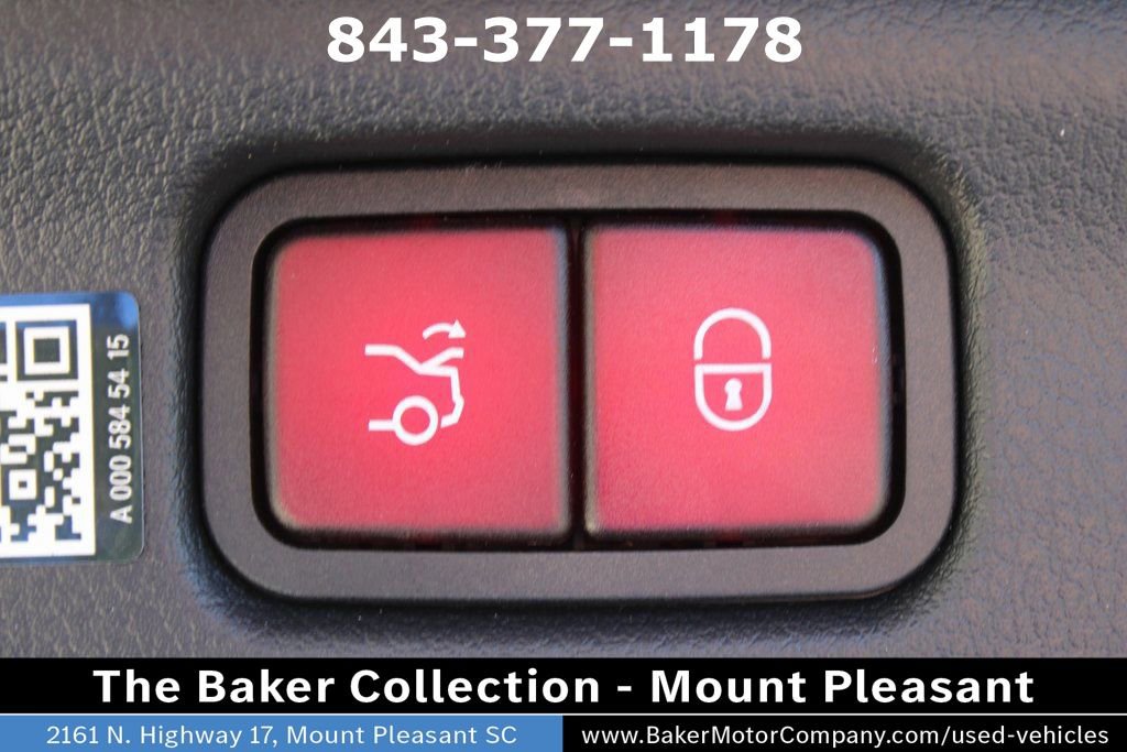 Certified 2024 Mercedes-Benz C 300 Sedan image 9