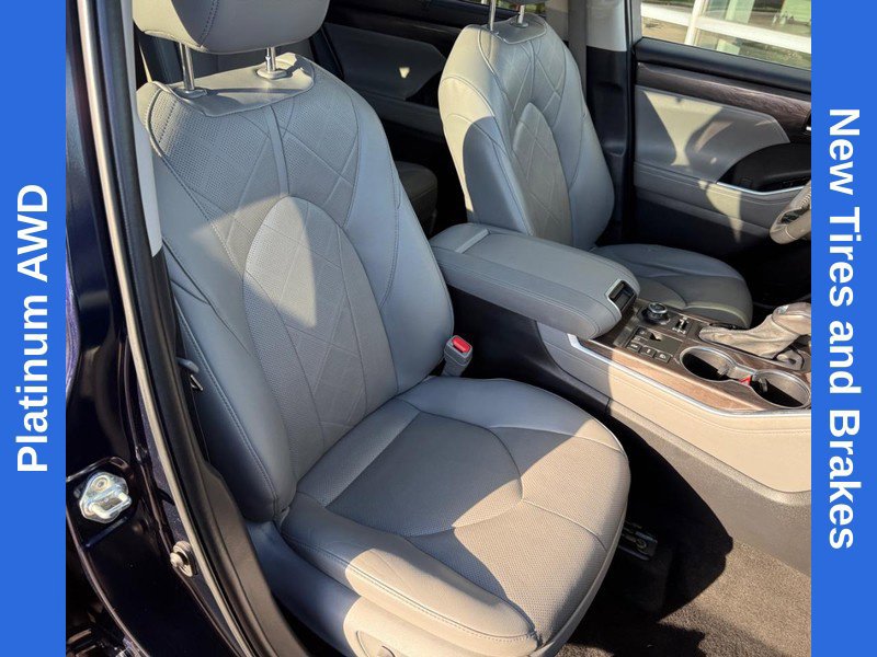 Used 2023 Toyota Highlander Platinum AWD/4WD image 11
